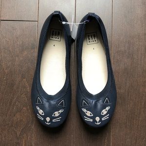 NWT Gapkids shoes
